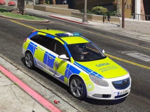 2013 Opel Insignia Garda Roads Policing Unit