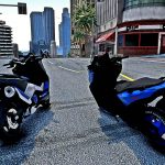 YAMAHA TMAX 530 DX POLICE BIKE 0.5