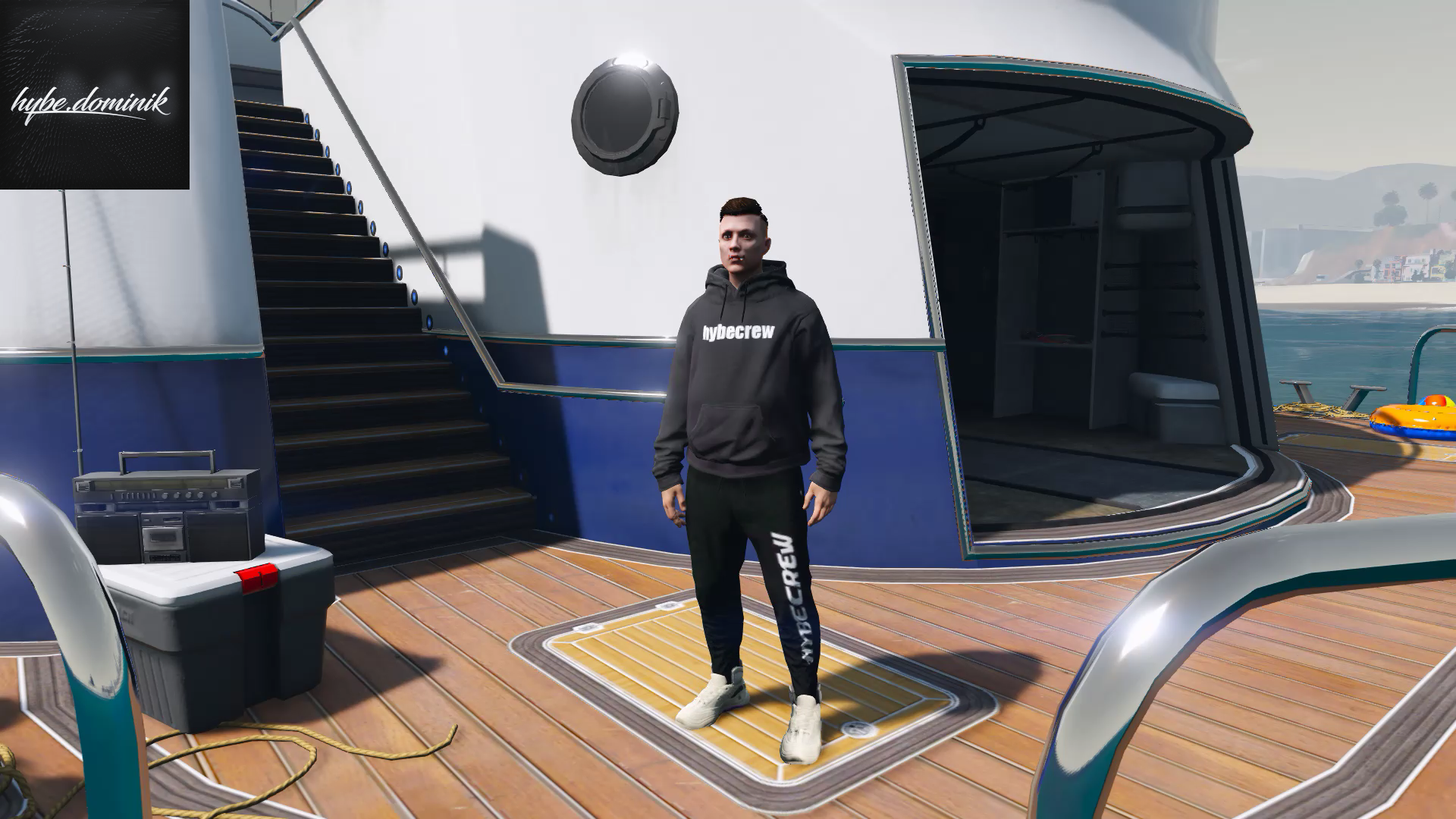 Hybecrew Outfit V1