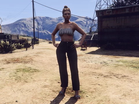 Crop Top For MP Female 1.0