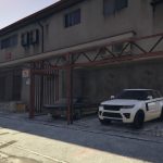 The Families ghetto with open garages [FiveM] 1.0