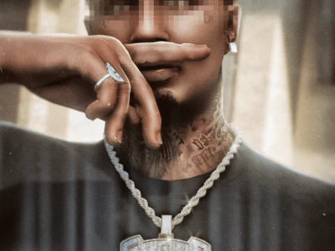 Gangland Landlord Necklace for MP Male 1.02