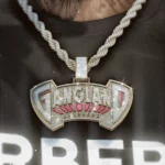 Gangland Landlord Necklace for MP Male 1.04