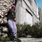 Rolled-up Sweatpants for MP3