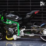 Kawasaki Ninja H2R Customs 3
