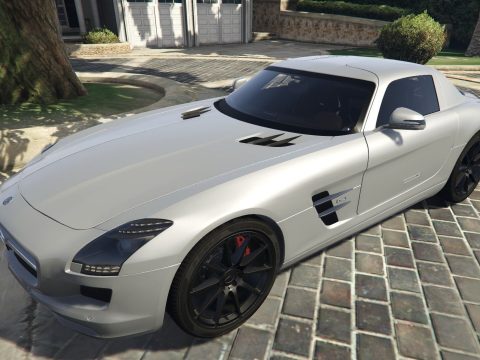 Mercedes-Benz SLS-AMG