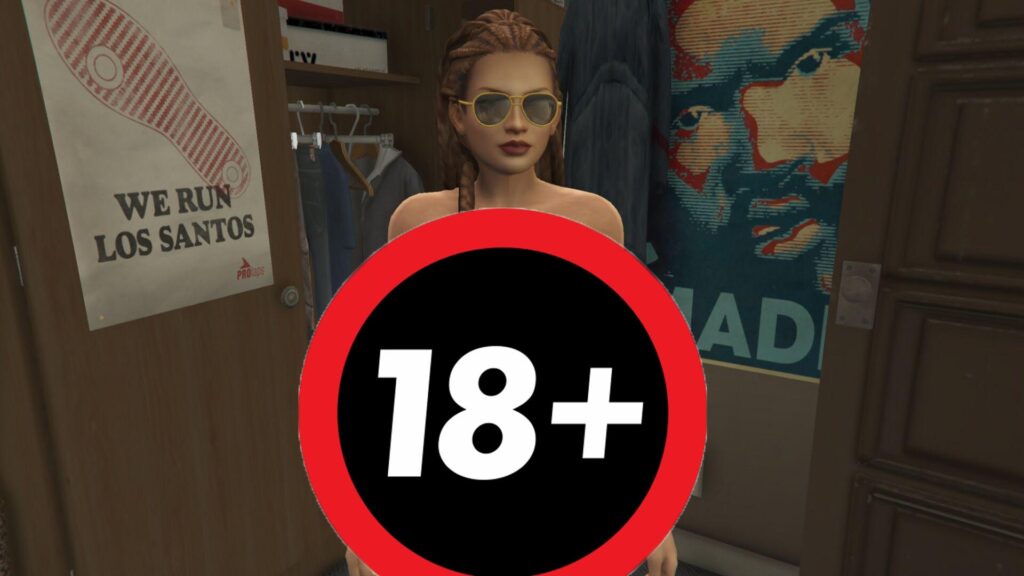 Lisa Hamilton is a nudist