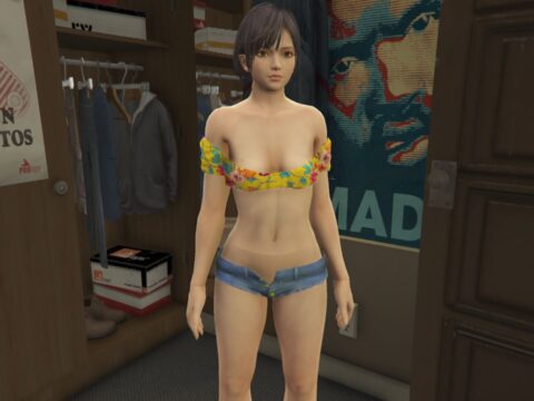 Nagisa from DOA6 in a beach outfit