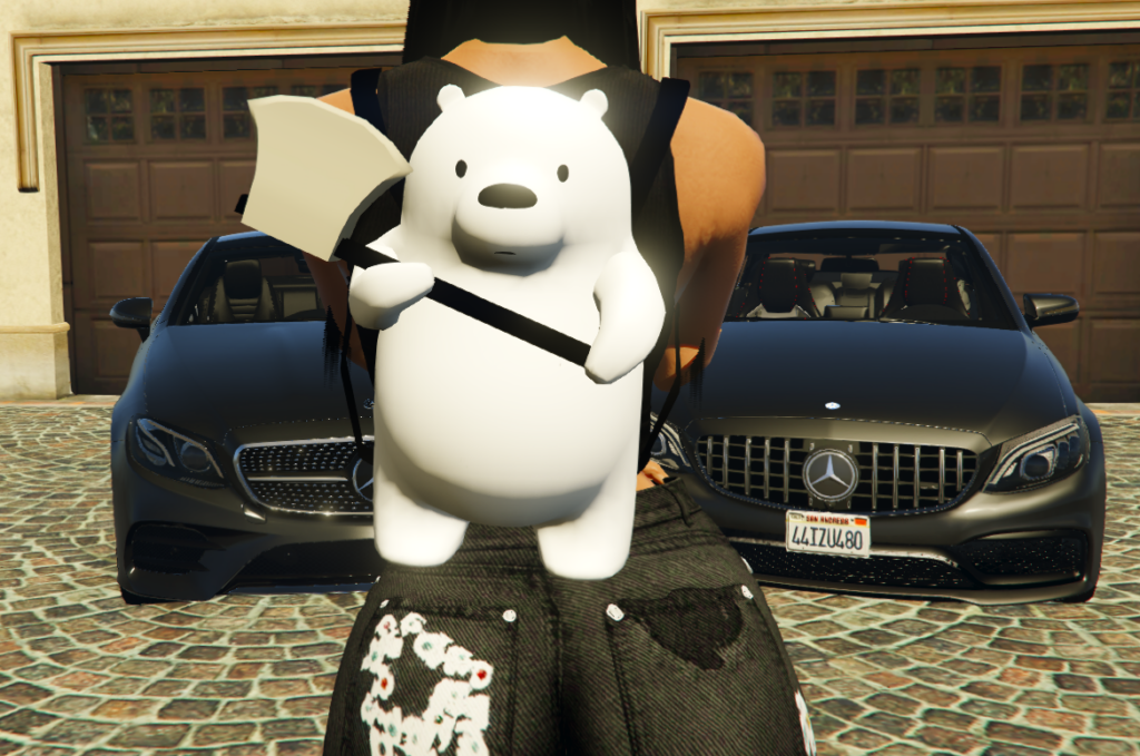 Polar Bear w/ Axe Backpack for MP Female V1.0