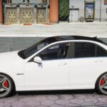 Mercedes-Benz C63 AMG2