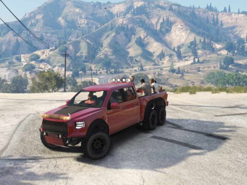 Caracara 6x6 no turret 8 seater