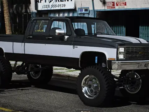 Chevy Silverado Square Body 1986 Lifted