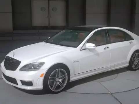 Mercedes-Benz S63 AMG (W221)