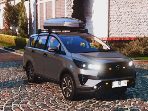 Toyota Innova Reborn Blacked