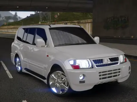 Mitsubishi Pajero 2005