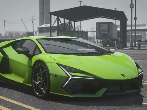 Lamborghini Revuelto 2024