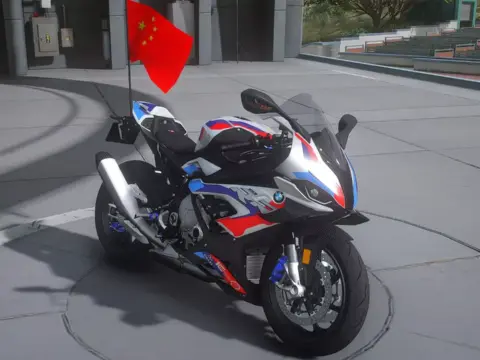 BMW M1000RR Flag Version