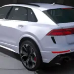 Audi Q83
