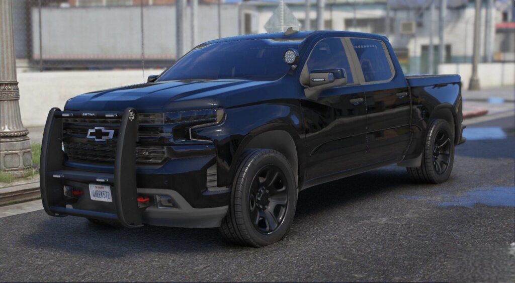Chevrolet Silverado Undercover Blackout