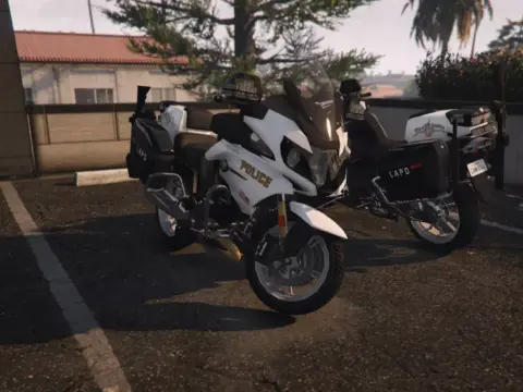 LAPD BMW R1200RT-P