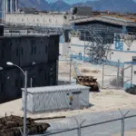 Attackt Prison5